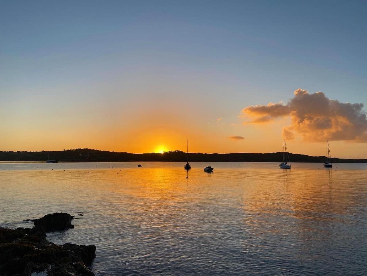 Schull Harbour Hotel & Leisure Centre Exterior photo